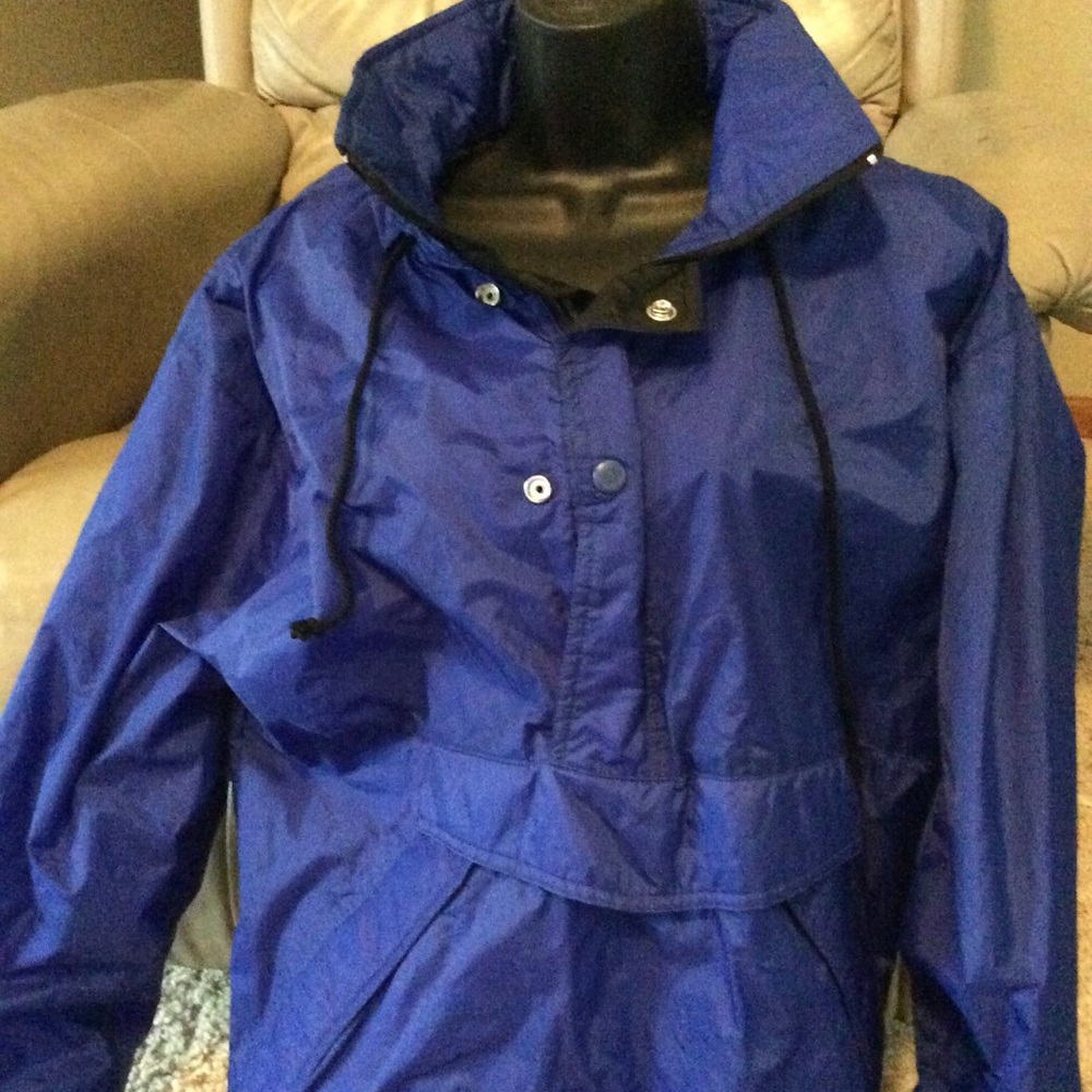 Pull over jacket size medium